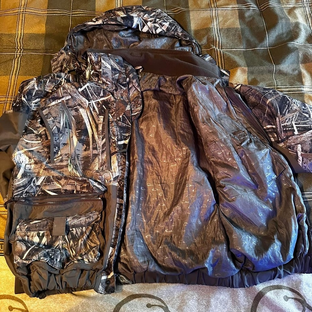 Does not fit anymore, perfect condition.